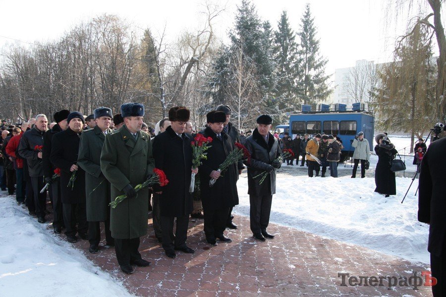 Кременчужане почтили память павших воинов-интернационалистов (ФОТО) Кременчужане почтили память павших воинов-интернационалистов (ФОТО)