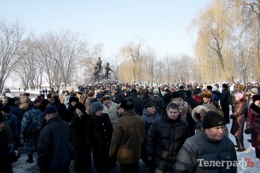 Кременчужане почтили память павших воинов-интернационалистов (ФОТО) Кременчужане почтили память павших воинов-интернационалистов (ФОТО)