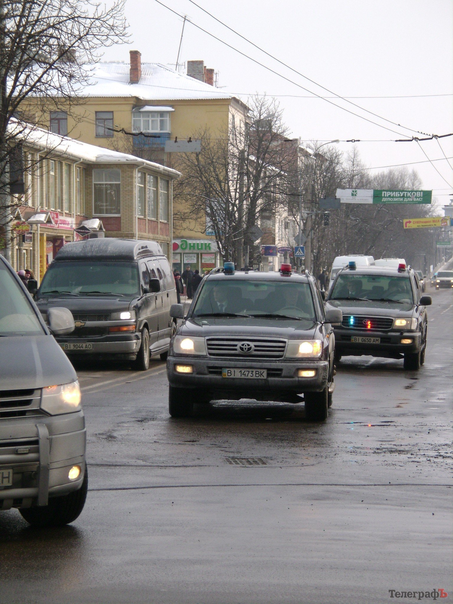 Мост в Кременчуге открыли — кортеж Президента проехал (ФОТО) Мост в Кременчуге открыли — кортеж Президента проехал (ФОТО)