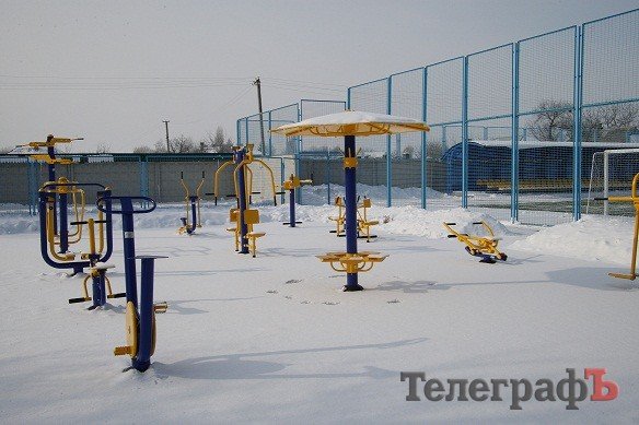 Янукович в Потоках открыл учебно-оздоровительный комплекс Кременчугского педучилища им. А.С.Макаренко Янукович в Потоках открыл учебно-оздоровительный комплекс Кременчугского педучилища им. А.С.Макаренко