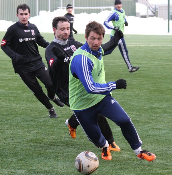 ФУТБОЛ. Контрольный матч. «Кремень» - «Горняк-Спорт» 2:0. ФУТБОЛ. Контрольный матч. «Кремень» - «Горняк-Спорт» 2:0.