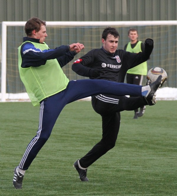 ФУТБОЛ. Контрольный матч. «Кремень» - «Горняк-Спорт» 2:0. ФУТБОЛ. Контрольный матч. «Кремень» - «Горняк-Спорт» 2:0.