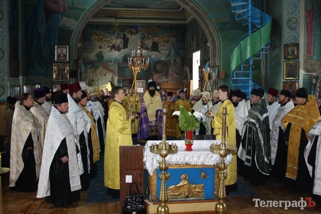 В Кременчуге сегодня вспоминают умершего год назад епископа Кременчугского и Лубенского Тихона В Кременчуге сегодня вспоминают умершего год назад епископа Кременчугского и Лубенского Тихона