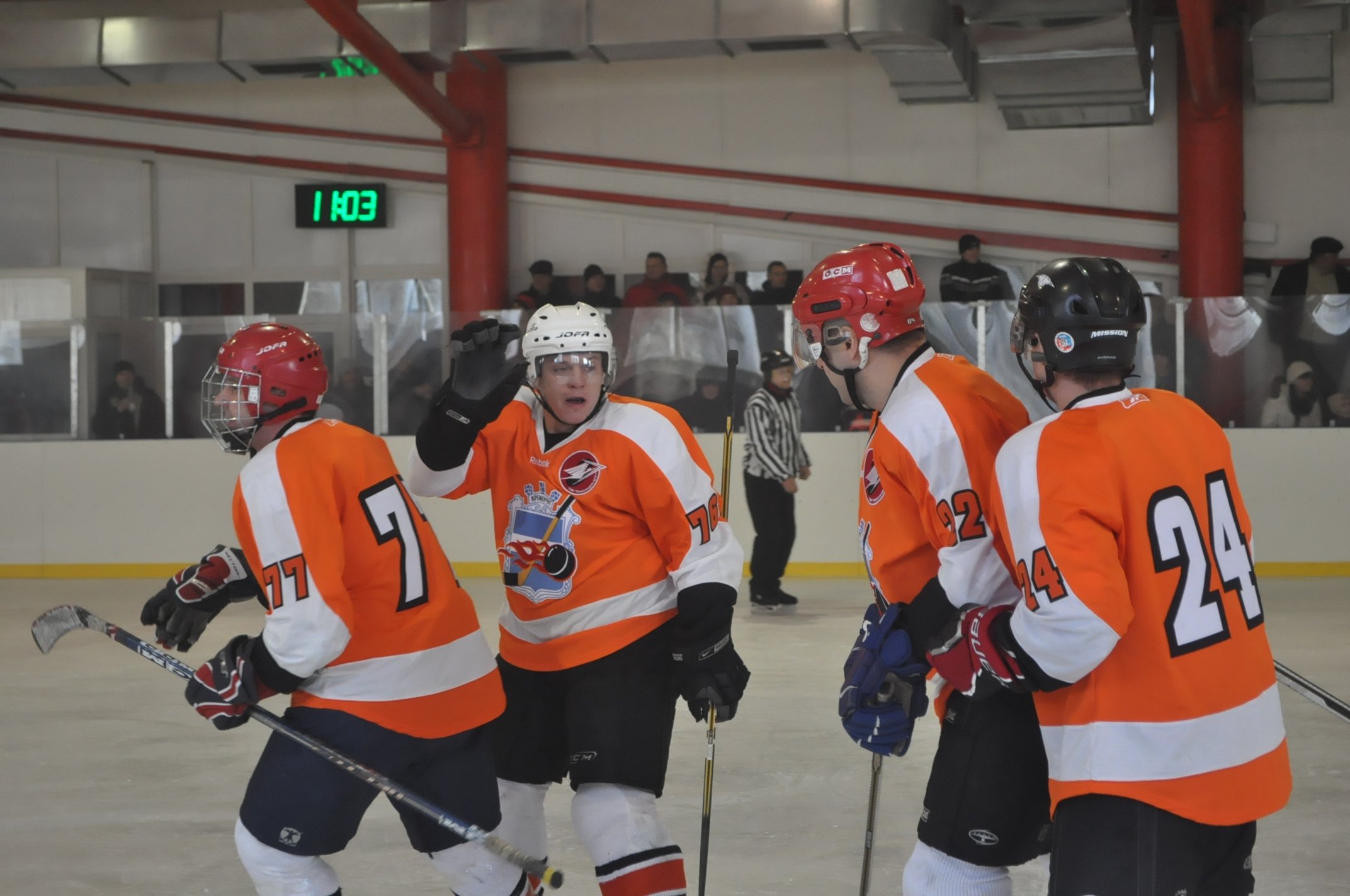 ХОККЕЙ. ХК «Кременчуг» и ХК «Лохвица» определят сильнейшую команду Полтавщины. ХОККЕЙ. ХК «Кременчуг» и ХК «Лохвица» определят сильнейшую команду Полтавщины.