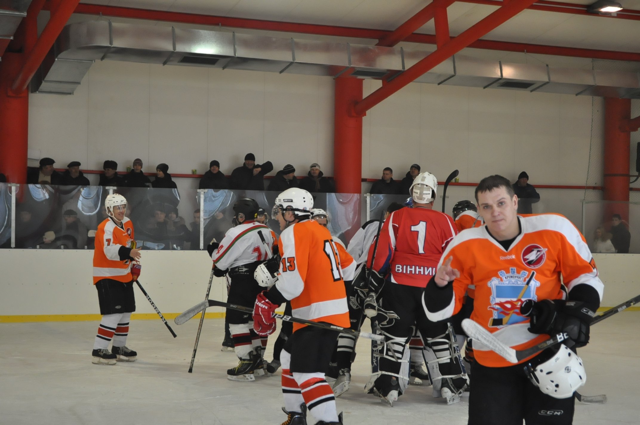 ХОККЕЙ. ХК «Кременчуг» и ХК «Лохвица» определят сильнейшую команду Полтавщины. ХОККЕЙ. ХК «Кременчуг» и ХК «Лохвица» определят сильнейшую команду Полтавщины.