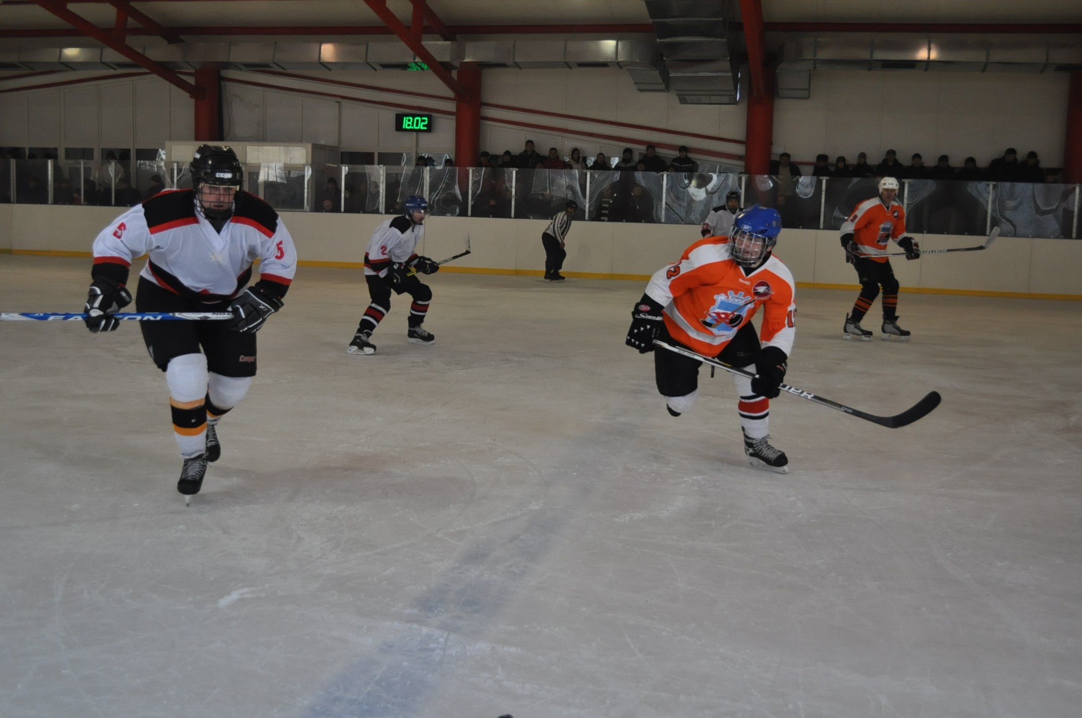 ХОККЕЙ. ХК «Кременчуг» и ХК «Лохвица» определят сильнейшую команду Полтавщины. ХОККЕЙ. ХК «Кременчуг» и ХК «Лохвица» определят сильнейшую команду Полтавщины.