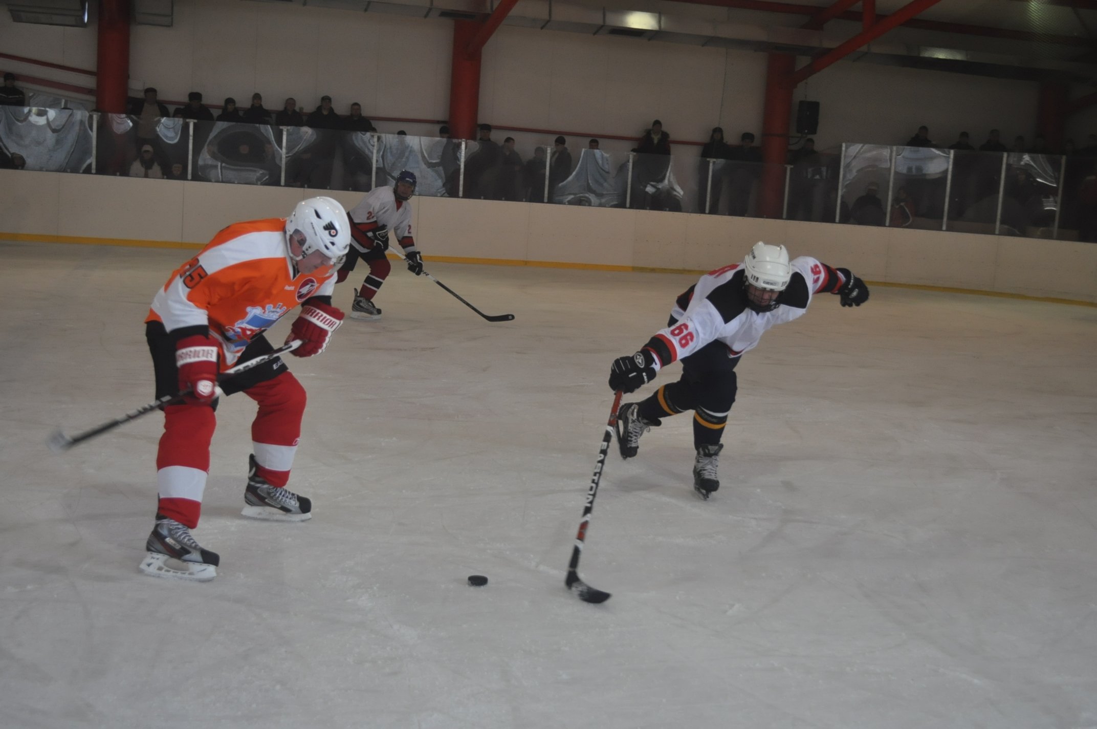 ХОККЕЙ. ХК «Кременчуг» и ХК «Лохвица» определят сильнейшую команду Полтавщины. ХОККЕЙ. ХК «Кременчуг» и ХК «Лохвица» определят сильнейшую команду Полтавщины.