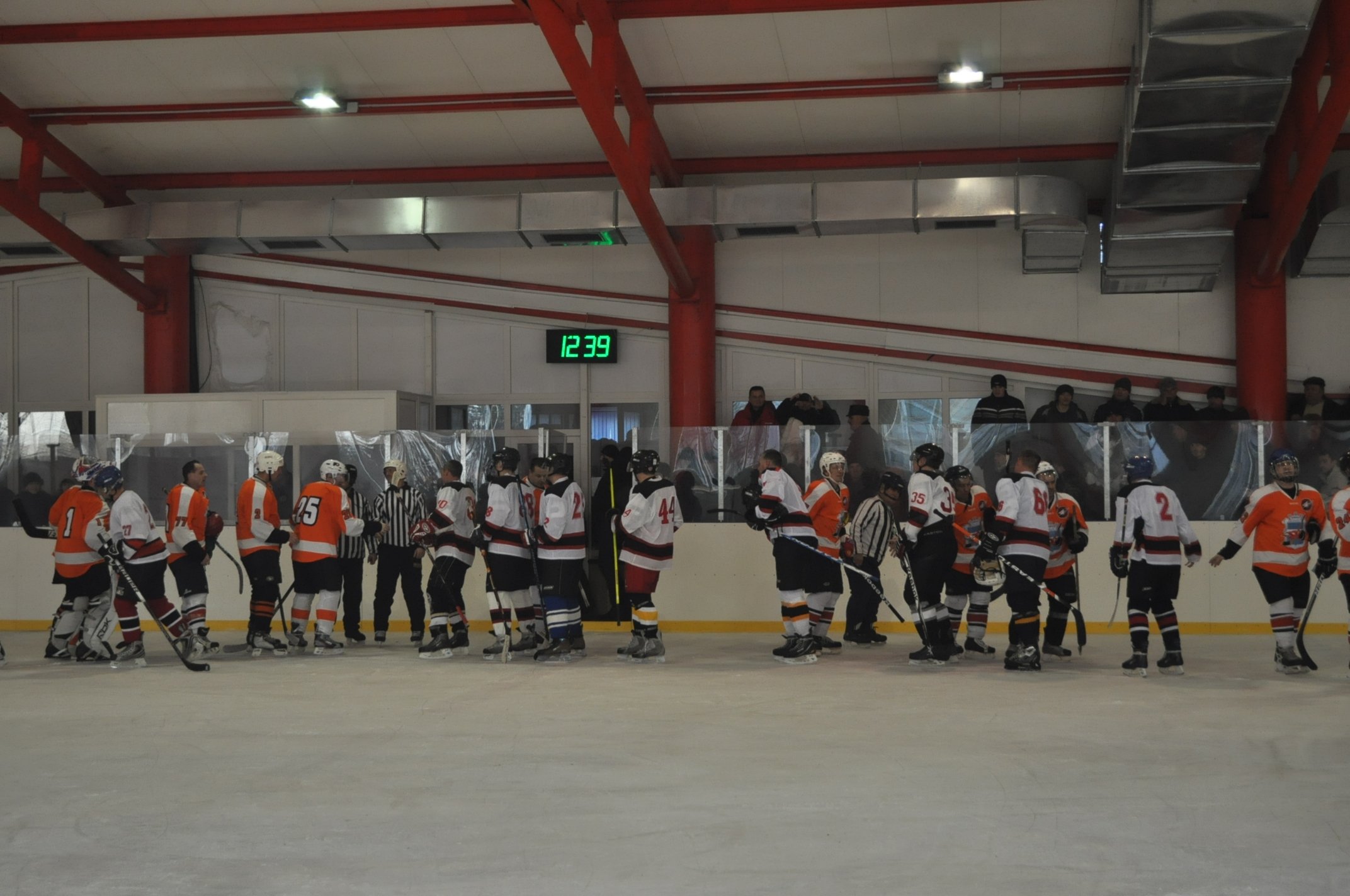 ХОККЕЙ. ХК «Кременчуг» и ХК «Лохвица» определят сильнейшую команду Полтавщины. ХОККЕЙ. ХК «Кременчуг» и ХК «Лохвица» определят сильнейшую команду Полтавщины.