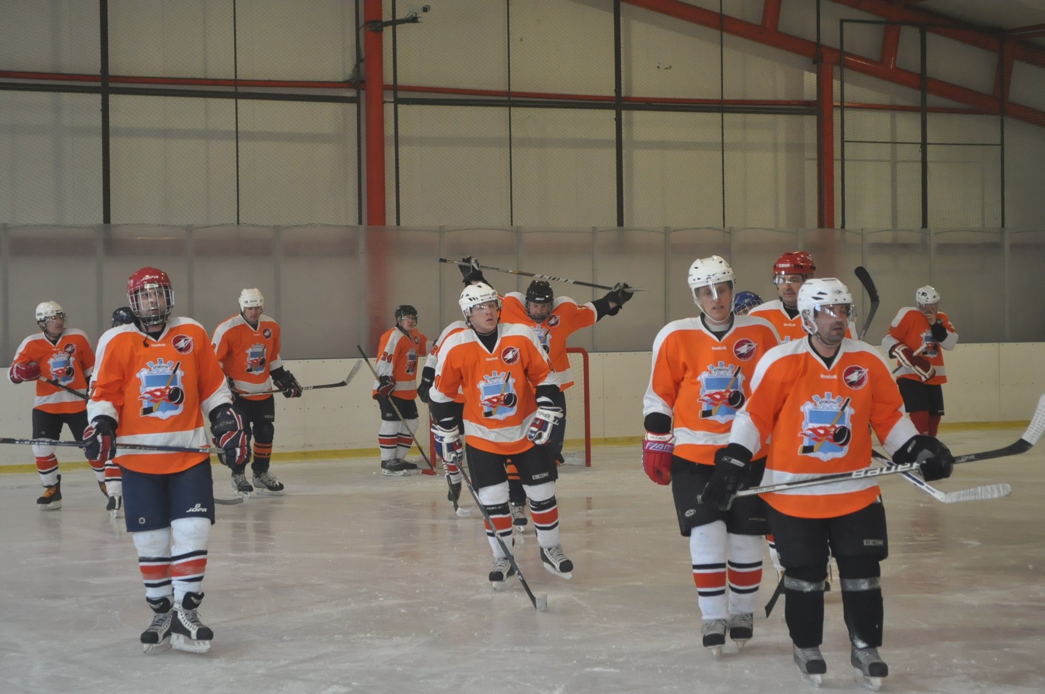 ХОККЕЙ. ХК «Кременчуг» и ХК «Лохвица» определят сильнейшую команду Полтавщины. ХОККЕЙ. ХК «Кременчуг» и ХК «Лохвица» определят сильнейшую команду Полтавщины.