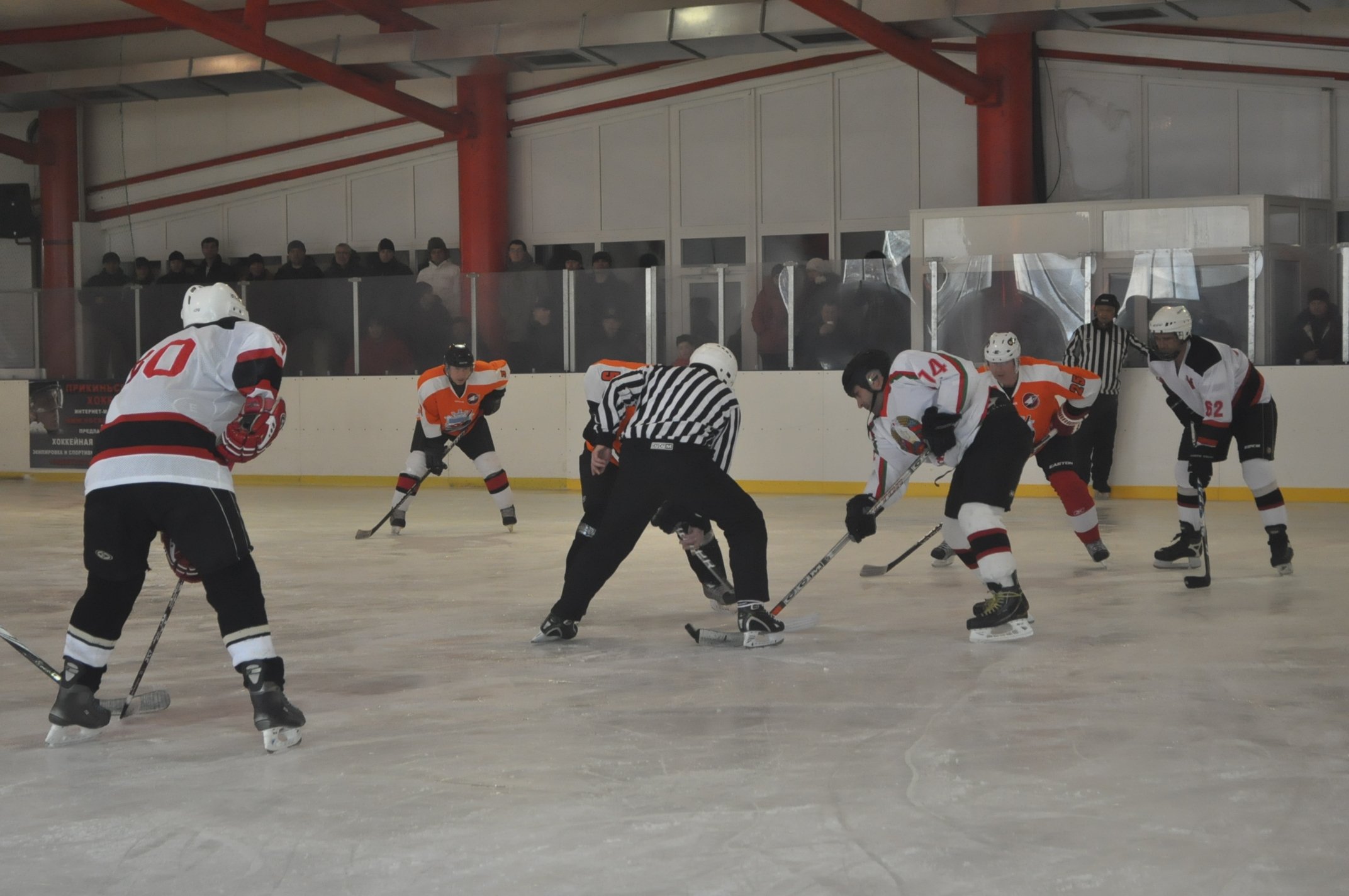 ХОККЕЙ. ХК «Кременчуг» и ХК «Лохвица» определят сильнейшую команду Полтавщины. ХОККЕЙ. ХК «Кременчуг» и ХК «Лохвица» определят сильнейшую команду Полтавщины.