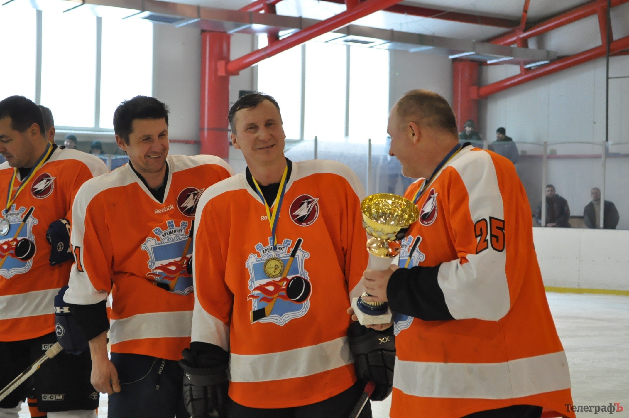 ХОККЕЙ. «Кременчуг» вырвал победу в финале за 8 секунд до конца матча! ХОККЕЙ. «Кременчуг» вырвал победу в финале за 8 секунд до конца матча!