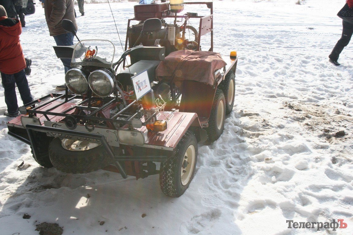 Под Кременчугом прошел фестиваль парапланеризма и автотехники (ФОТО) Под Кременчугом прошел фестиваль парапланеризма и автотехники (ФОТО)
