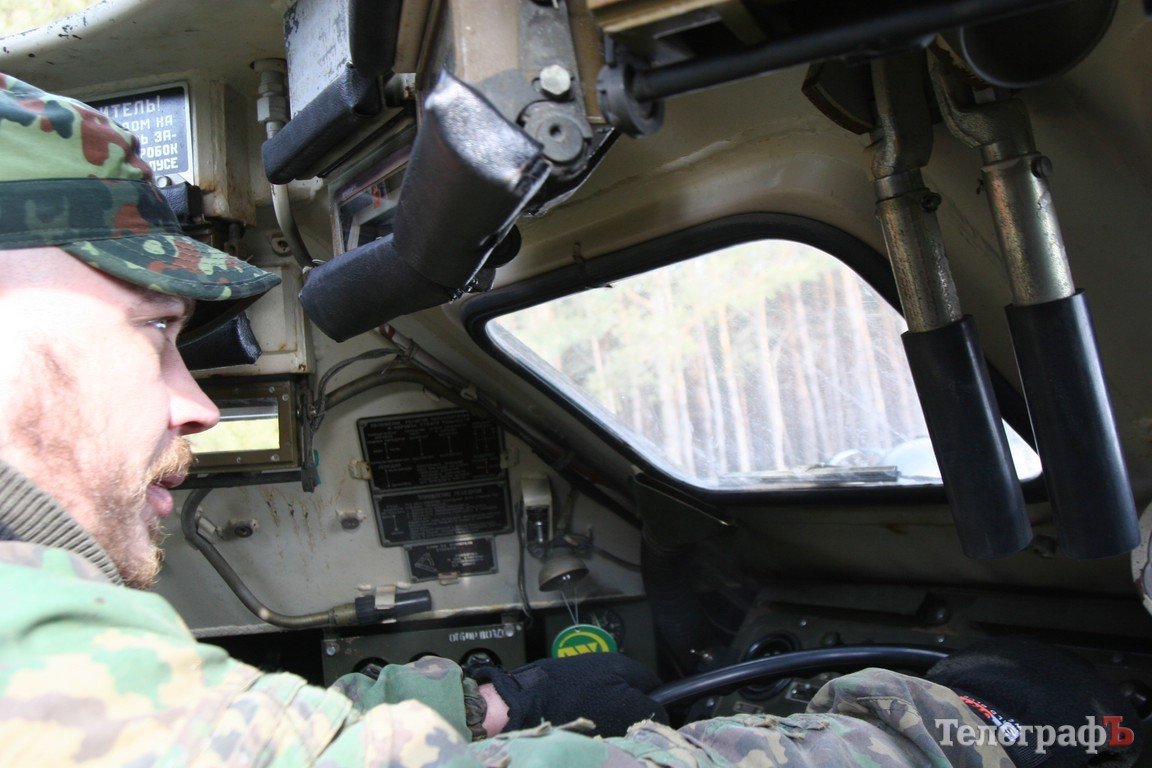 Под Кременчугом прошел фестиваль парапланеризма и автотехники (ФОТО) Под Кременчугом прошел фестиваль парапланеризма и автотехники (ФОТО)