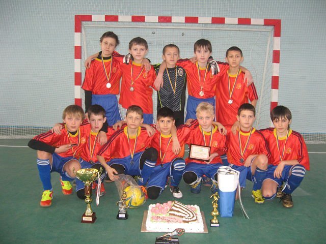 ФУТБОЛ. Детская команда «Кремень-2000» стала серебряным призёром чемпионата Украины. ФУТБОЛ. Детская команда «Кремень-2000» стала серебряным призёром чемпионата Украины.