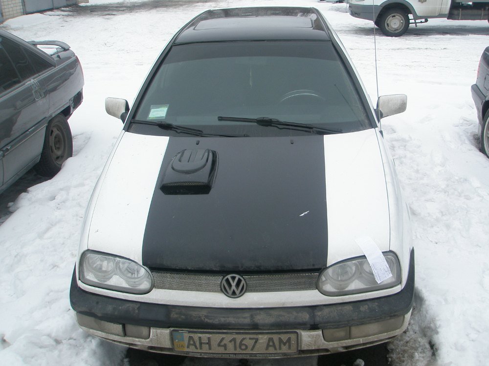 В Кременчуге ГАИ задержала Volkswagen Golf с «перебитыми» серийными номерами (ФОТО) В Кременчуге ГАИ задержала Volkswagen Golf с «перебитыми» серийными номерами (ФОТО)