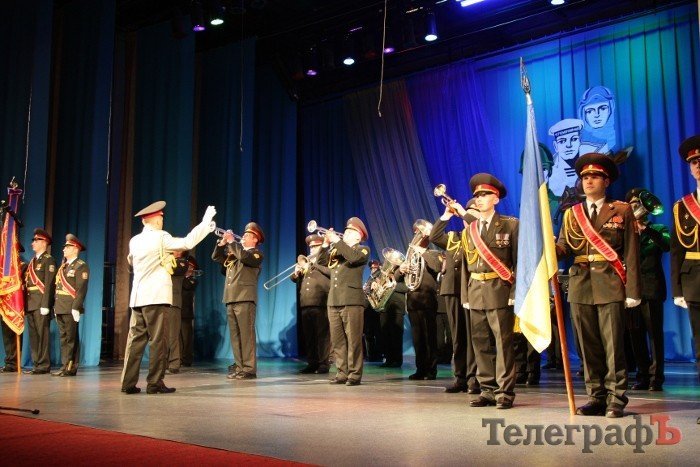 Государство должно уделять больше внимания людям в погонах, - мэр Государство должно уделять больше внимания людям в погонах, - мэр