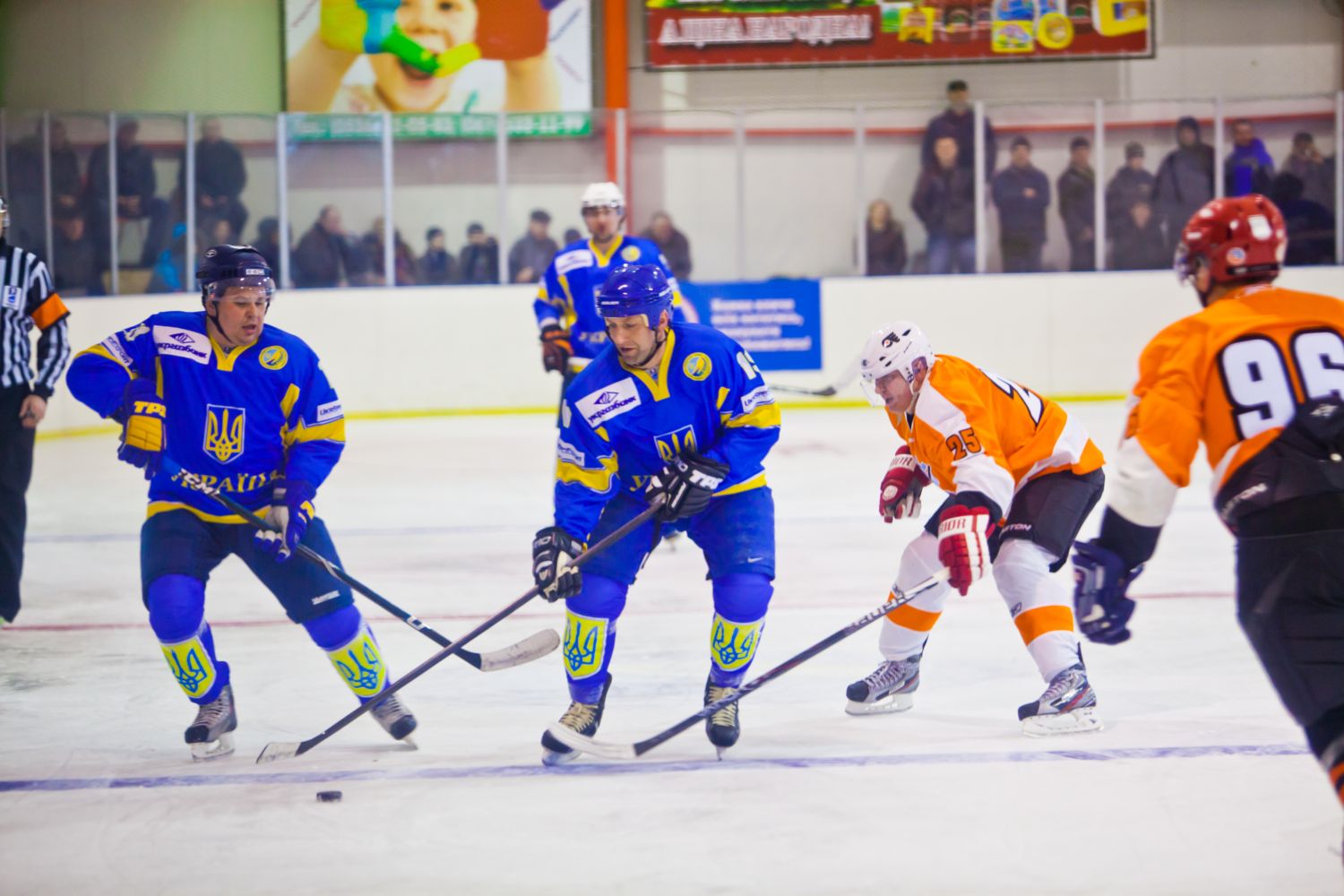 25 февраля официально был открыт Ледовый каток "Айсберг". 25 февраля официально был открыт Ледовый каток "Айсберг".