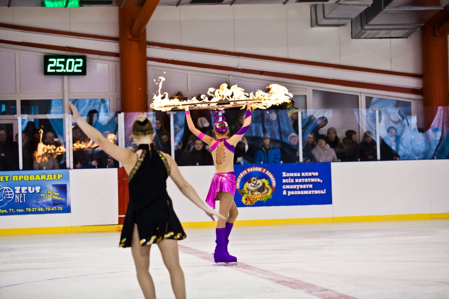 25 февраля официально был открыт Ледовый каток "Айсберг". 25 февраля официально был открыт Ледовый каток "Айсберг".