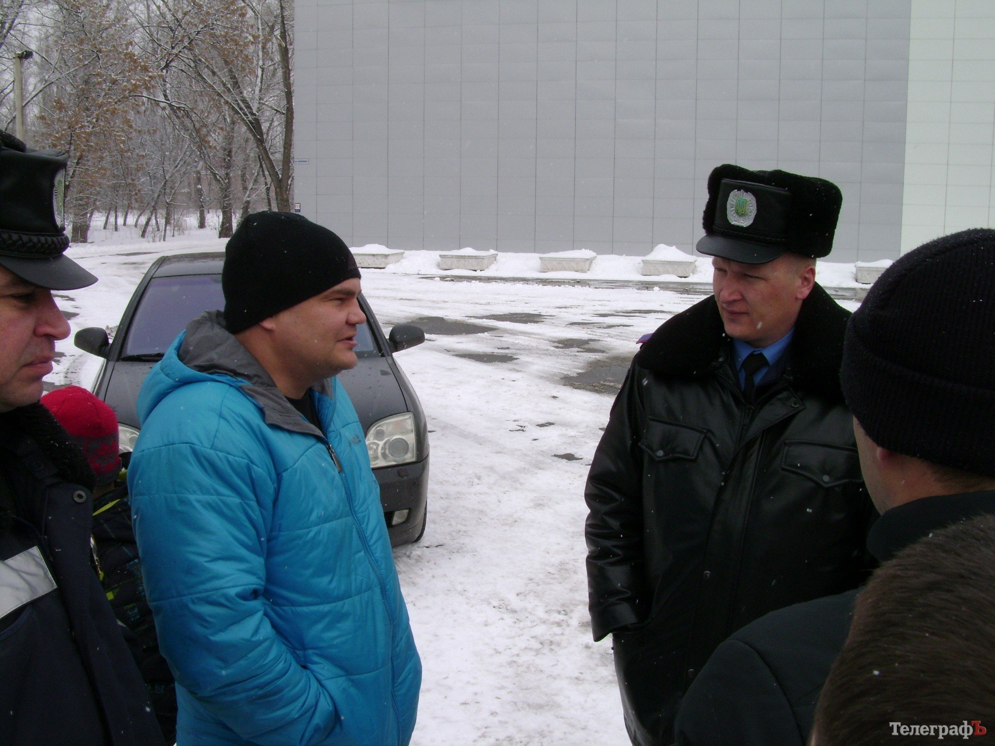 В Кременчуге автолюбители и ГАИ призывали водителей и пешеходов не нарушать ПДД (ФОТО, ВИДЕО) В Кременчуге автолюбители и ГАИ призывали водителей и пешеходов не нарушать ПДД (ФОТО, ВИДЕО)