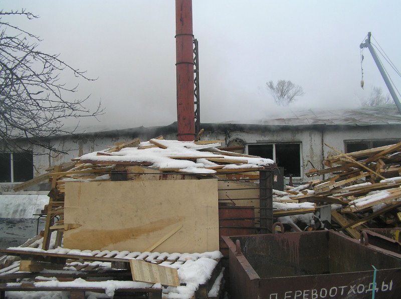 Фотоотчет: Это все, что осталось после пожара от ремонтно-строительного цеха Крюковского вагоностроительного завода Фотоотчет: Это все, что осталось после пожара от ремонтно-строительного цеха Крюковского вагоностроительного завода