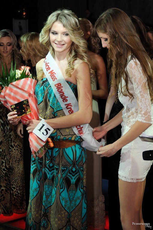 Miss Blond Kremenchug 2012 стала Марина Калашник (ФОТО, ВИДЕО) Miss Blond Kremenchug 2012 стала Марина Калашник (ФОТО, ВИДЕО)
