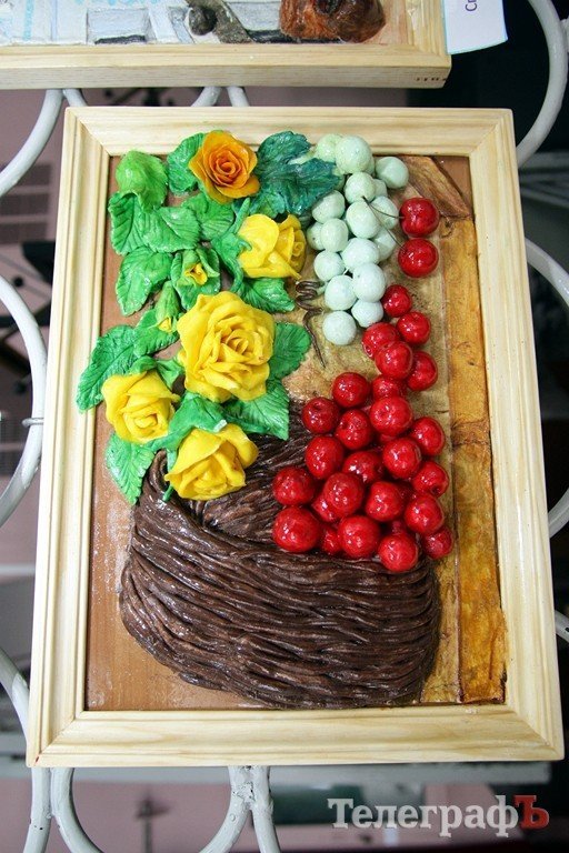 В Кременчуге открылась выставка картин из теста (ФОТО) В Кременчуге открылась выставка картин из теста (ФОТО)