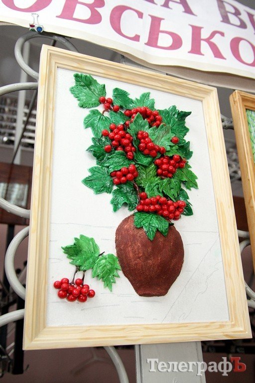 В Кременчуге открылась выставка картин из теста (ФОТО) В Кременчуге открылась выставка картин из теста (ФОТО)