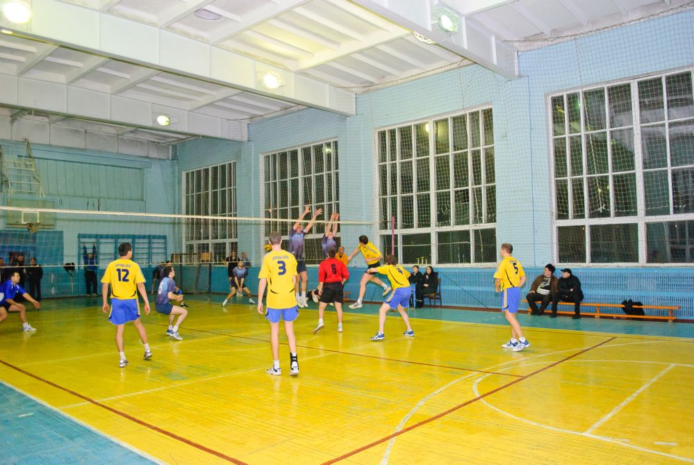 ВОЛЕЙБОЛ. Чемпионат Кременчуга. «Радаловка» - чемпион. ВОЛЕЙБОЛ. Чемпионат Кременчуга. «Радаловка» - чемпион.