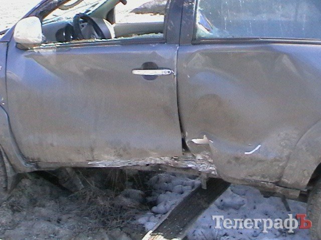 В Кременчуге перевернулся внедорожник Toyota Fortuner: пострадала кременчужанка (ФОТО) В Кременчуге перевернулся внедорожник Toyota Fortuner: пострадала кременчужанка (ФОТО)