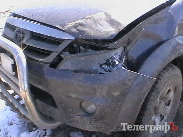В Кременчуге перевернулся внедорожник Toyota Fortuner: пострадала кременчужанка (ФОТО) В Кременчуге перевернулся внедорожник Toyota Fortuner: пострадала кременчужанка (ФОТО)