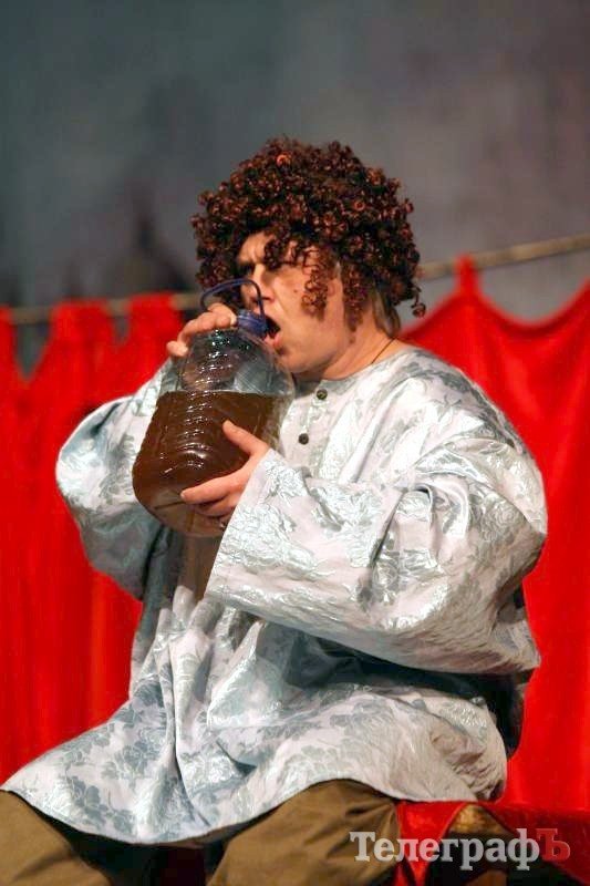 В кременчугском ГДК собирали «подаяние» для Ольги Сумской (ФОТОРЕПОРТАЖ) В кременчугском ГДК собирали «подаяние» для Ольги Сумской (ФОТОРЕПОРТАЖ)