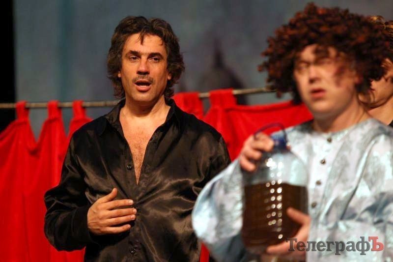 В кременчугском ГДК собирали «подаяние» для Ольги Сумской (ФОТОРЕПОРТАЖ) В кременчугском ГДК собирали «подаяние» для Ольги Сумской (ФОТОРЕПОРТАЖ)