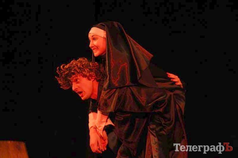 В кременчугском ГДК собирали «подаяние» для Ольги Сумской (ФОТОРЕПОРТАЖ) В кременчугском ГДК собирали «подаяние» для Ольги Сумской (ФОТОРЕПОРТАЖ)