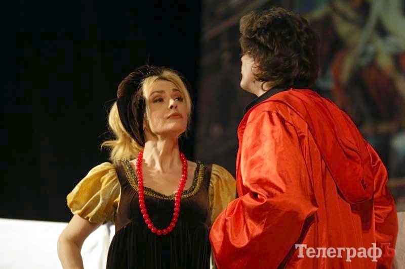 В кременчугском ГДК собирали «подаяние» для Ольги Сумской (ФОТОРЕПОРТАЖ) В кременчугском ГДК собирали «подаяние» для Ольги Сумской (ФОТОРЕПОРТАЖ)