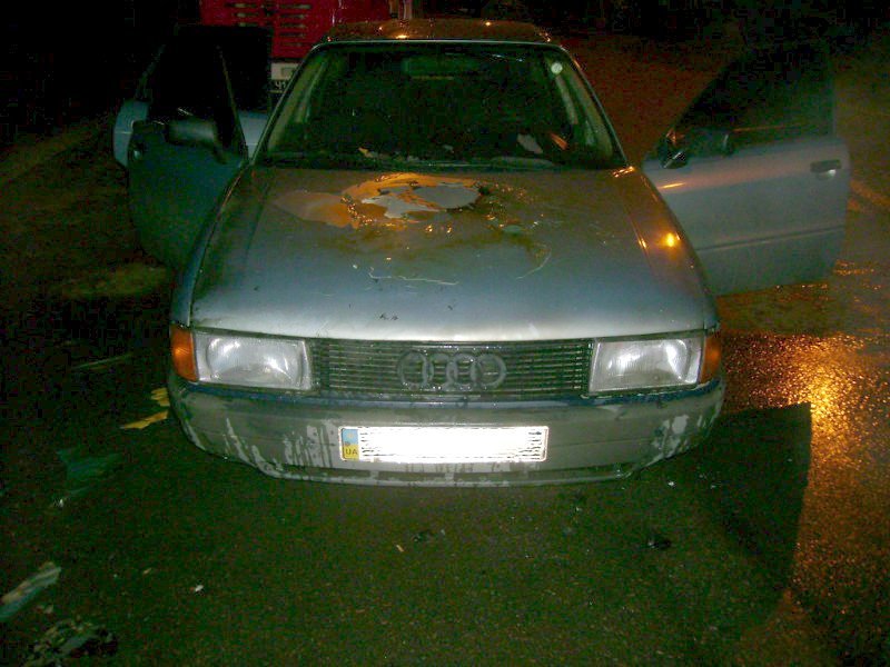 В Кременчуге снова горел автомобиль – на этот раз Audi (ФОТО) В Кременчуге снова горел автомобиль – на этот раз Audi (ФОТО)