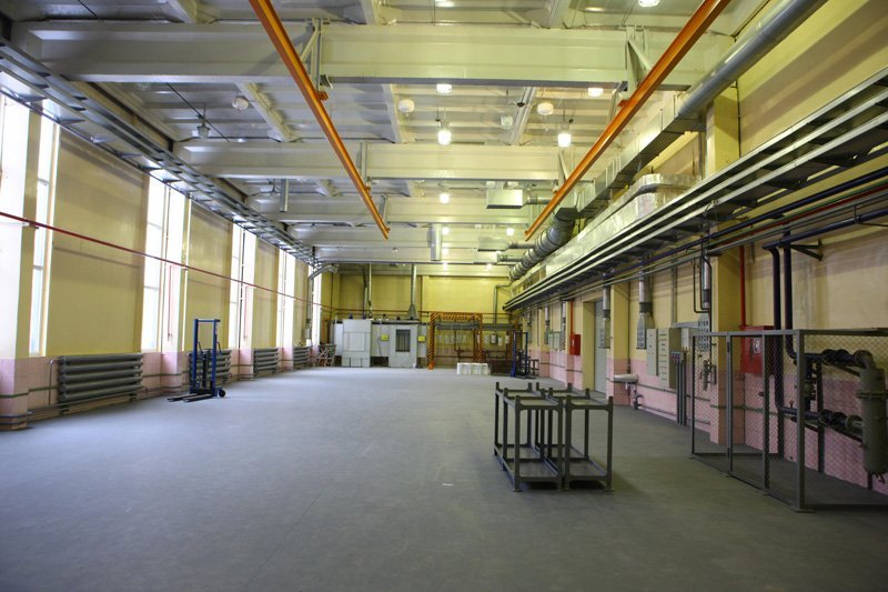 На Крюковском вагоностроительном заводе стали по-новому окрашивать детали (ФОТО) На Крюковском вагоностроительном заводе стали по-новому окрашивать детали (ФОТО)