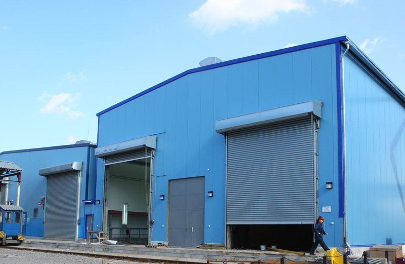 На Крюковском вагоностроительном заводе стали по-новому окрашивать детали (ФОТО) На Крюковском вагоностроительном заводе стали по-новому окрашивать детали (ФОТО)