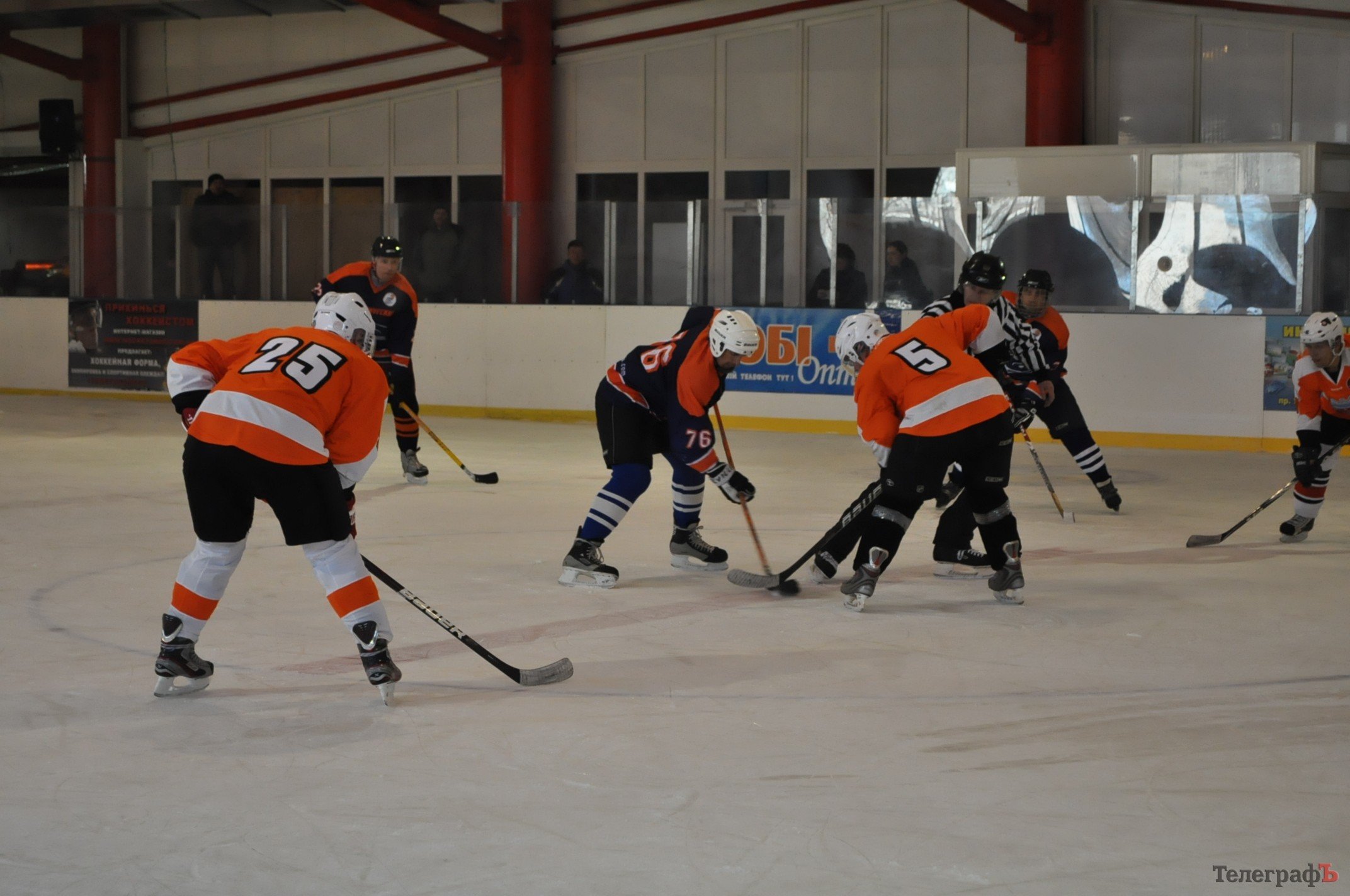 ХОККЕЙ. Продолжается чемпионат Кременчуга по хоккею. ХОККЕЙ. Продолжается чемпионат Кременчуга по хоккею.