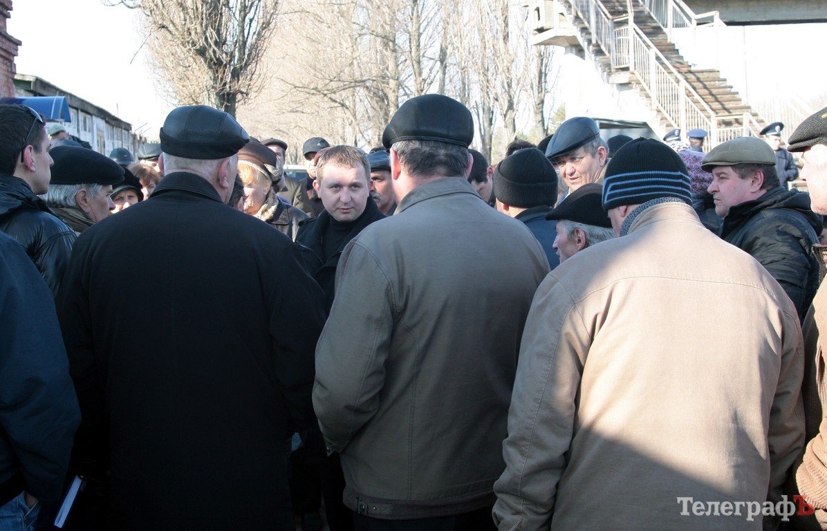 Работники ЖБШ вышли на митинг, требуя зарплату и работу (ФОТО, ВИДЕО) Работники ЖБШ вышли на митинг, требуя зарплату и работу (ФОТО, ВИДЕО)