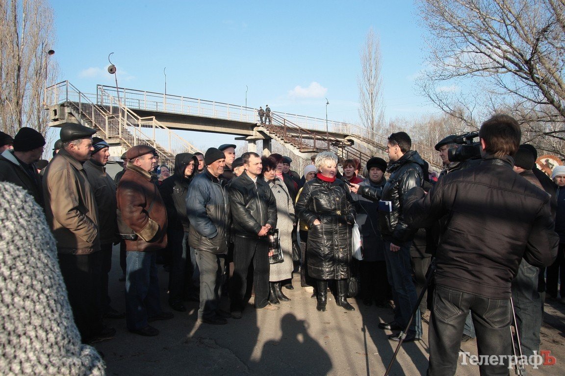 Работники ЖБШ вышли на митинг, требуя зарплату и работу (ФОТО, ВИДЕО) Работники ЖБШ вышли на митинг, требуя зарплату и работу (ФОТО, ВИДЕО)