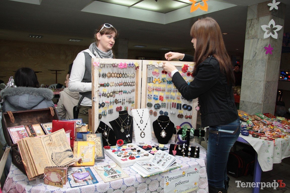 ОЧень УМЕЛЫЕ РУЧКИ: в Кременчуге прошла выставка ручных работ (ФОТО) ОЧень УМЕЛЫЕ РУЧКИ: в Кременчуге прошла выставка ручных работ (ФОТО)