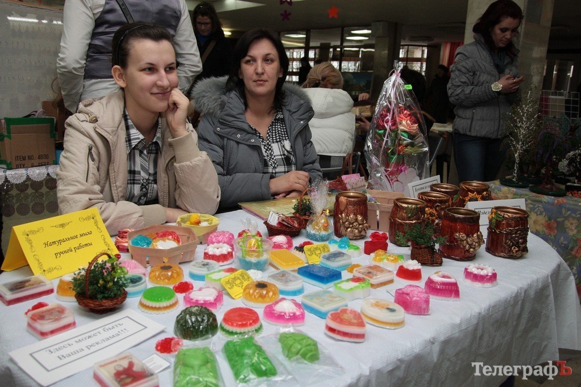 ОЧень УМЕЛЫЕ РУЧКИ: в Кременчуге прошла выставка ручных работ (ФОТО) ОЧень УМЕЛЫЕ РУЧКИ: в Кременчуге прошла выставка ручных работ (ФОТО)