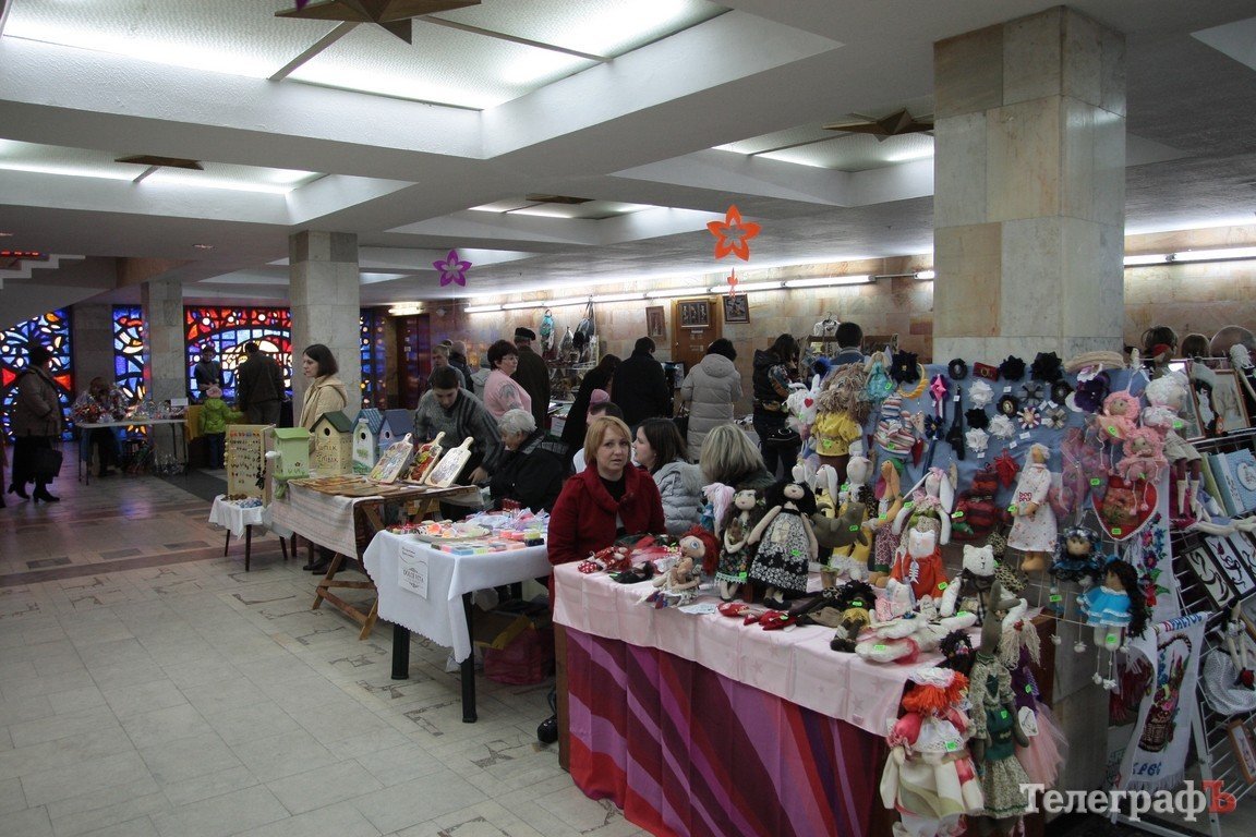 ОЧень УМЕЛЫЕ РУЧКИ: в Кременчуге прошла выставка ручных работ (ФОТО) ОЧень УМЕЛЫЕ РУЧКИ: в Кременчуге прошла выставка ручных работ (ФОТО)