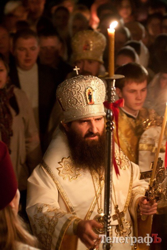 Пасхальное богослужение в Свято-Успенском соборе (ФОТОРЕПОРТАЖ) Пасхальное богослужение в Свято-Успенском соборе (ФОТОРЕПОРТАЖ)