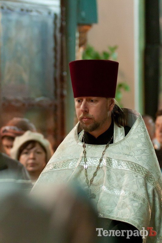 Пасхальное богослужение в Свято-Успенском соборе (ФОТОРЕПОРТАЖ) Пасхальное богослужение в Свято-Успенском соборе (ФОТОРЕПОРТАЖ)