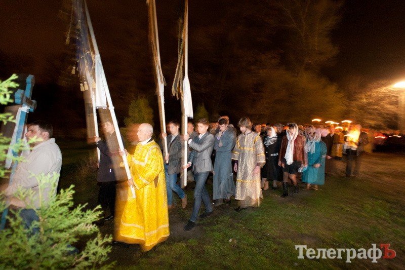 Пасхальное богослужение в Свято-Успенском соборе (ФОТОРЕПОРТАЖ) Пасхальное богослужение в Свято-Успенском соборе (ФОТОРЕПОРТАЖ)