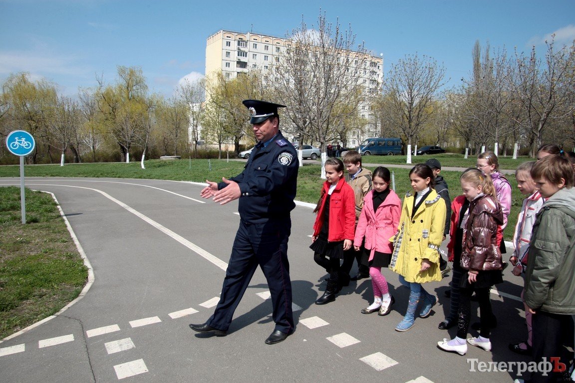 В кременчугском автогородке начались занятия для школьников (ФОТО) В кременчугском автогородке начались занятия для школьников (ФОТО)