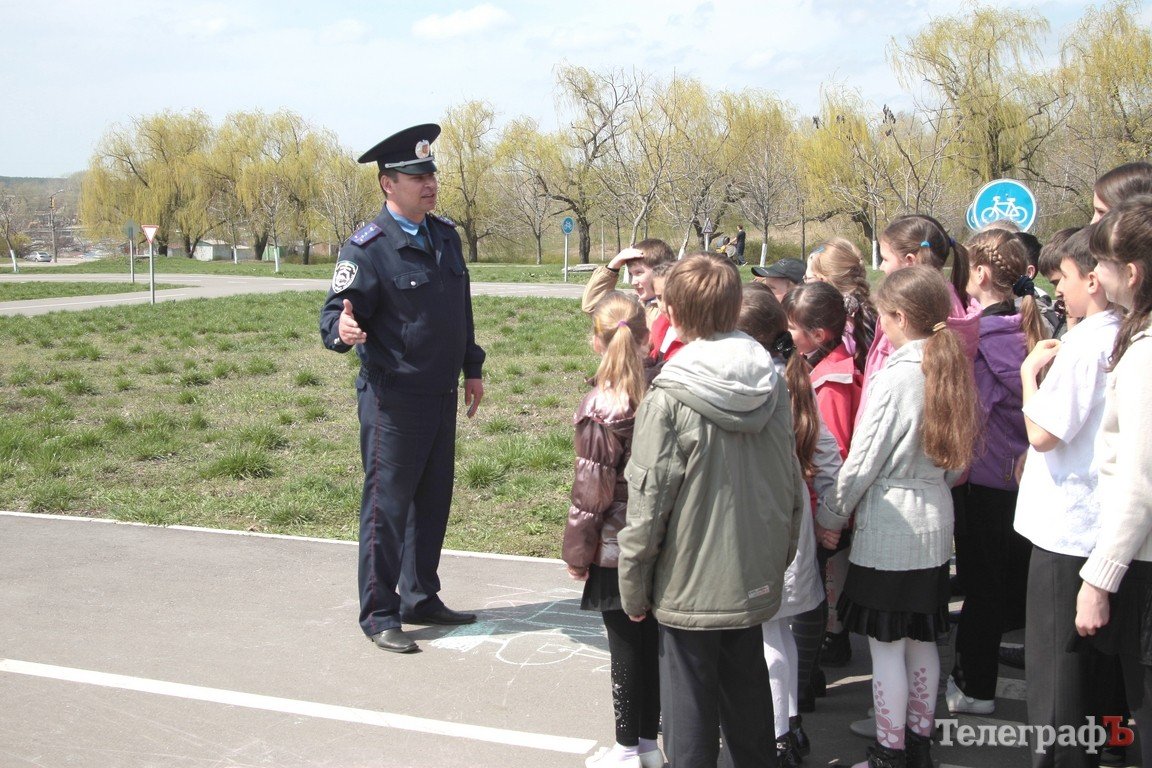 В кременчугском автогородке начались занятия для школьников (ФОТО) В кременчугском автогородке начались занятия для школьников (ФОТО)