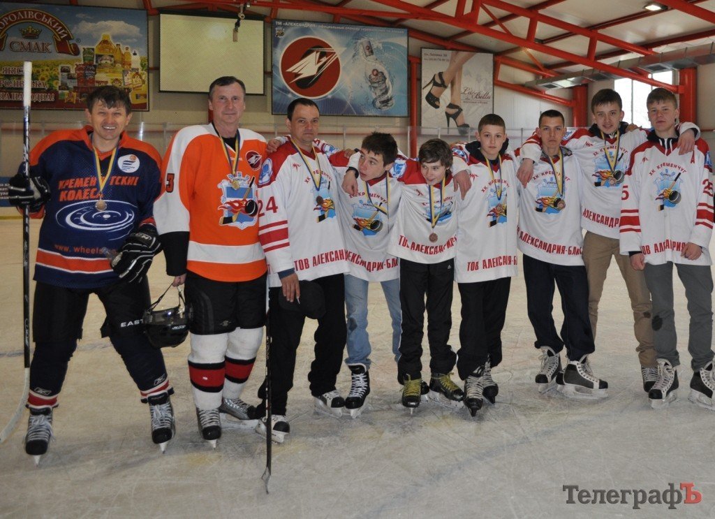 ХОККЕЙ. У «Кременчуга» на один кубок стало больше. ХОККЕЙ. У «Кременчуга» на один кубок стало больше.