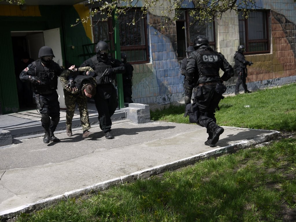 В Миргороде проведены антитеррористические учения (ФОТО) В Миргороде проведены антитеррористические учения (ФОТО)